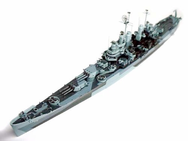 実艦 米海軍バルチモア級重巡洋艦。 ・1/700キット メーカ ：ピット 
