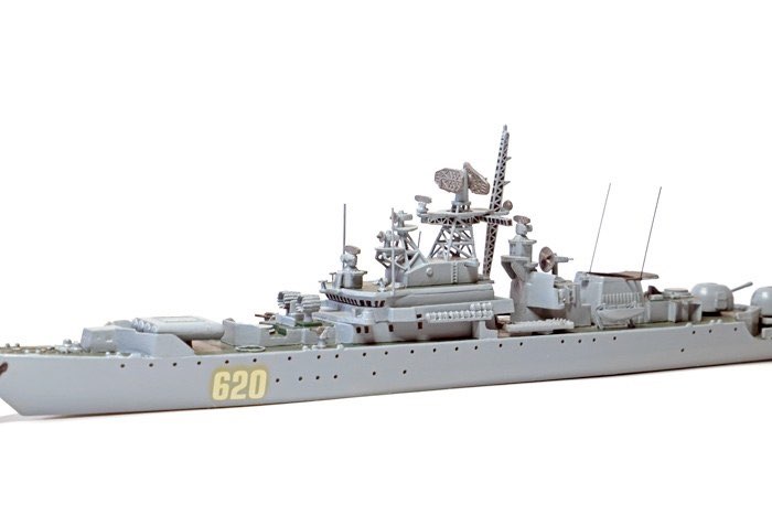 実艦 旧ソビエト連邦ミサイル駆逐艦。 クリヴァクⅡ級。 ・1/700キット