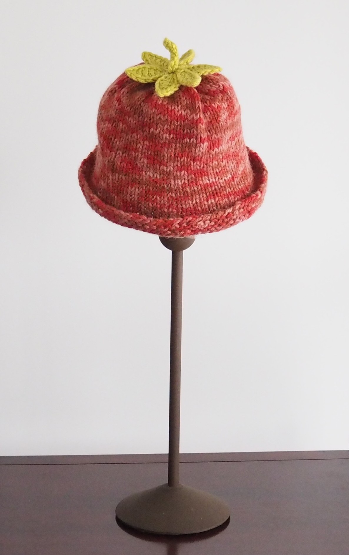 いちごのプチ帽 Strawberry hat petit　