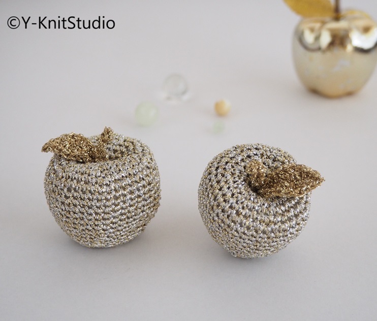 リンゴのあみぐるみ、 Apple Amigurumi 