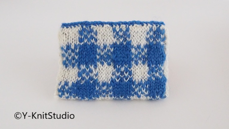 モヘア小もの入れ　a mohair  purse